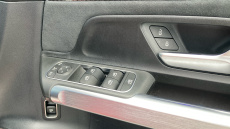 Mercedes-Benz GLB 200 AMG Line Premium 5dr 7G-Tronic Petrol Estate